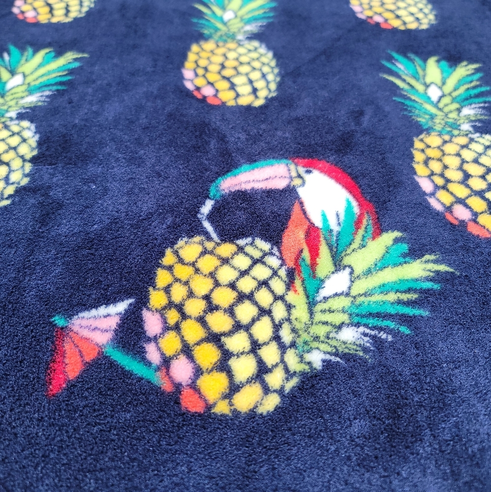 Vera Bradley Toucan Party Throw Plush NWT